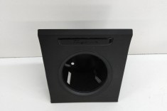 Suport de pahar PORSCHE Taycan 2021 OEM: 9J1864365D,9J1.864.365.D,9J1858570A,9J1864365,9J1.864.365 23954921