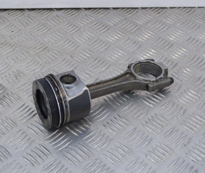 Piston VW POLO 6R, 6C 2011 OEM: 03LJ036107065EP 2821418 foto