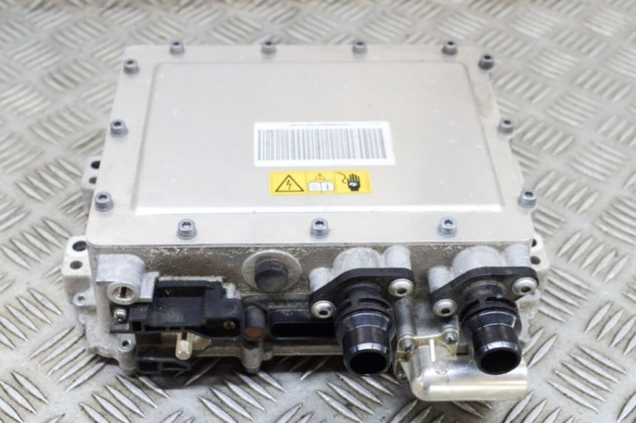 Unitate de control tensiune MERCEDES-BENZ EQC 2020 OEM: A0003424800,A0003421000,EVD4530-01S 17958285