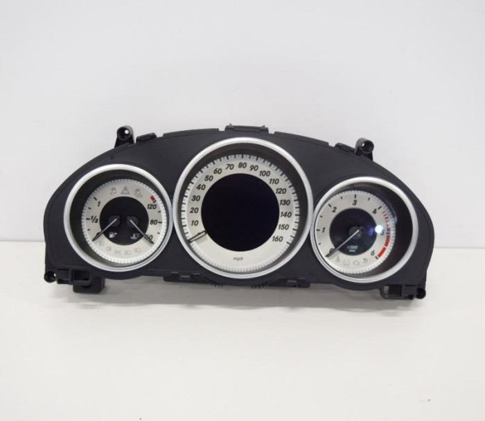 Ceas de bord MERCEDES-BENZ E W212 2015 OEM: A2C30473300,A2129007329,A2C53435305,A2129017208 10387843