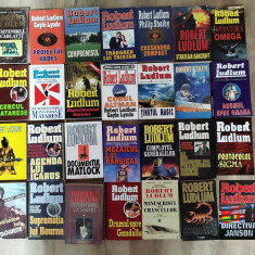 Robert Ludlum – set 28 romane thriller (31 vol)
