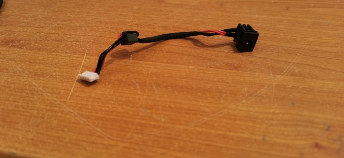 Conector Power DC Laptop Fujitsu Esprimo V6515