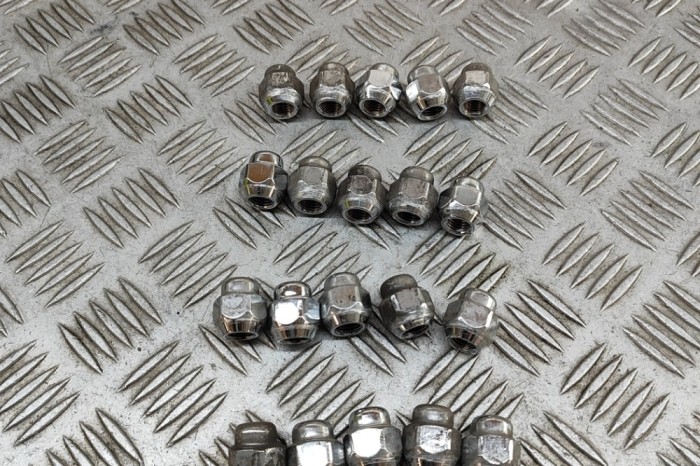 Șurub MAZDA CX-5 KF 2022 OEM: B002-37-160B | 30762252