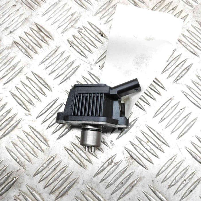 Senzor de poziție arbore cotit VW GOLF VIII CD1 2022 OEM: 04E906048A | 22769575