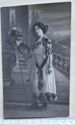 Carte poștală foto alegorică &amp;ndash; Floarea-Soarelui, atelier Anatole Magrin, Constanța, cca. 1915&amp;ndash;1925 foto