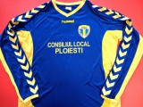 Tricou fotbal (de colectie) purtat de jucatorul cu nr. 87 RADU BARBU de la PETROLUL PLOIESTI in sezonul 2010-2011