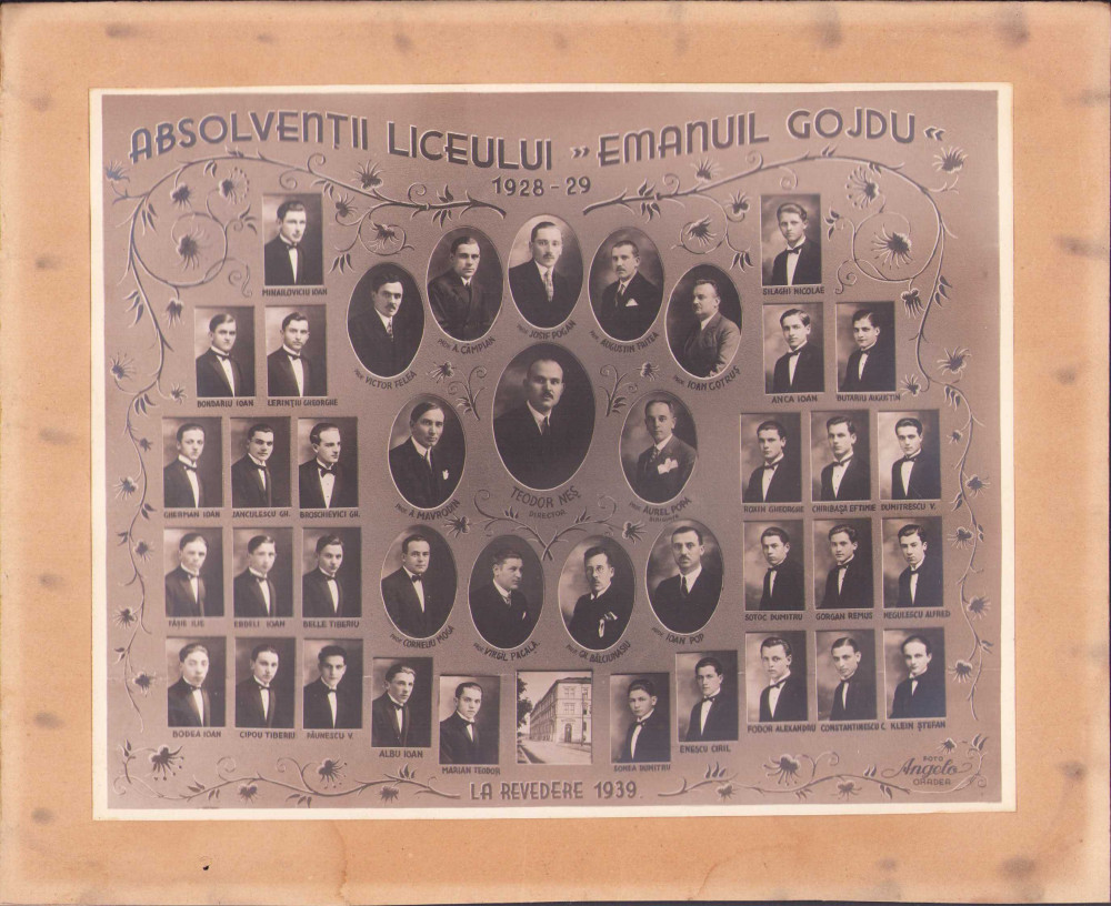 BM Teodor Nes si absolventii Liceu Emanuil Gojdu Oradea 1929 poza studio  Angelo | arhiva Okazii.ro