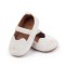 Pantofiori ivoire cu detalii aurii brodate (Marime Disponibila: 3-6 luni