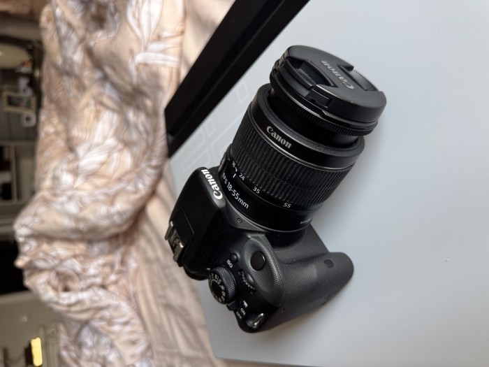 Canon EOS 100D
