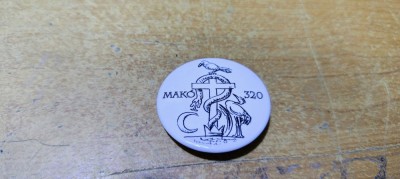 Insigna Mako 320 foto