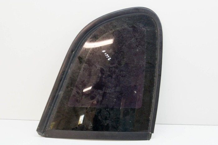 Geam lateral dreapta spate MASERATI GRAN TURISMO 2009 OEM: 43R-001582 13614666