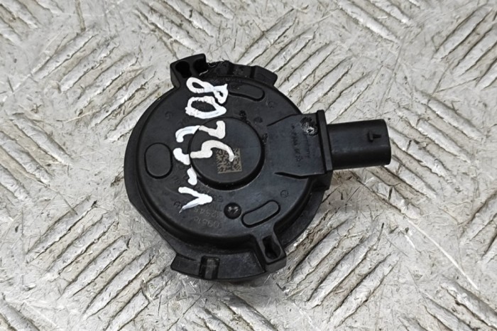 Senzor de poziție arbore cotit BMW X2 F39 2018 OEM: 7614288 | 31881242