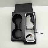 Suport de pahar HYUNDAI SANTA F&Eacute; IV TM 2019 OEM: 95570S1200,84670S20004X,95570-S1200 30336806