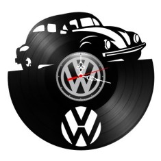 Ceas de perete decorativ realizat din disc de vinil, Model Volkswagen Broscuta / VW Beetle Clasic, Negru, 30 cm