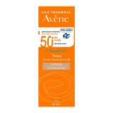 Cumpara ieftin Crema nuantatoare cu SPF50+Triasorb Cleanance, 50 ml, Avene