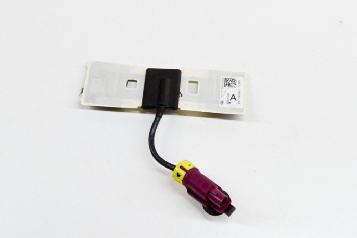 Antena JAGUAR I-PACE X590 2020 OEM: MK72-156037-AA 17695813