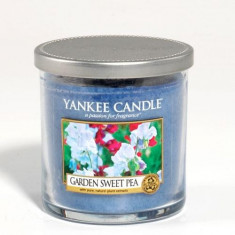 Garden Sweet Pea Tumbler Candle