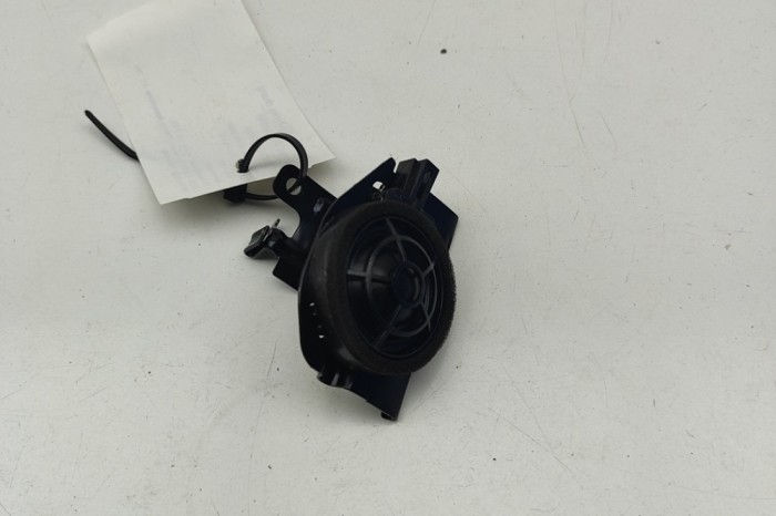 Difuzor ușă st&acirc;nga față AUDI Q5 FY 2020 OEM: 80A035399D | 31693680
