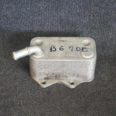 Răcitor de ulei VW PASSAT B6 3C2 2007 OEM: 06D117021C | 1931305 foto