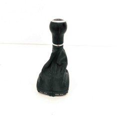 Nuca schimbător de viteze VW PASSAT Variant B7 365 2012 OEM: 8P0863279A 10230908