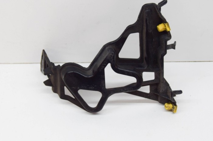 Suport aripa dreapta față BMW 7 F01, F02 2012 OEM: 7046352 | 11755318