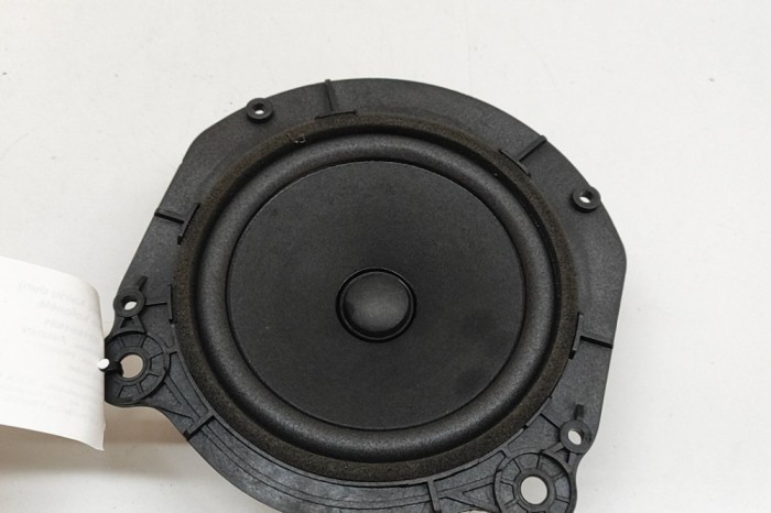 Difuzor ușă st&acirc;nga spate TESLA MODEL X 2020 OEM: 1050709-00-B | 31691651
