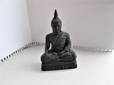 Statueta Buddha, probabil din material rasinos (11 cm) foto