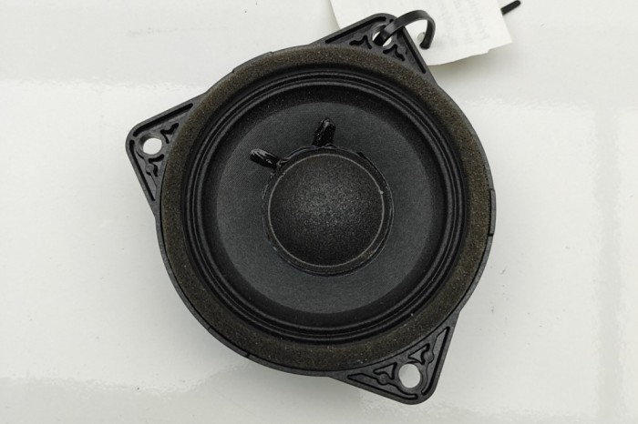 Difuzor ușă dreapta față PORSCHE CAYENNE Coupe 9YB 2023 OEM: 971035415F,720777-0020 | 30745541