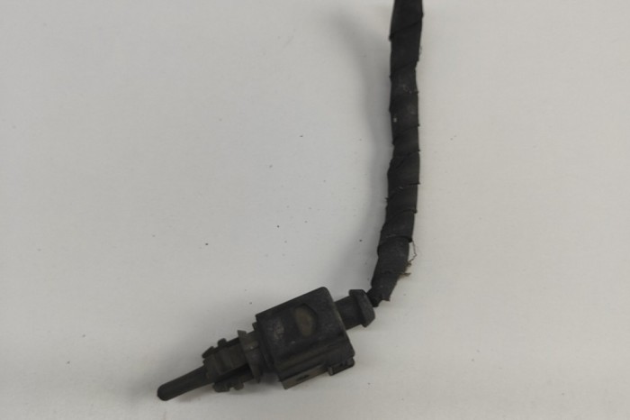 Senzor de temperatură exterioară AUDI Q3 F3 2018 OEM: 8Z0820535A 30372838