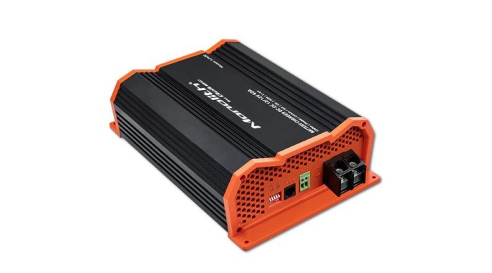 &Icirc;ncărcător Qoltec Monolith DC-DC pentru baterii LiFePO4 AGM 12V | 40A | 500W