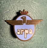 Insigna ARPA Asociatia pentru propagarea aviatiei regalista varianta email rosu coroana atelier Grunberg Bucuresti
