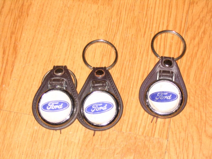 Breloc chei auto suzuki honda toyota citroen dacia renault honda peugeot ford