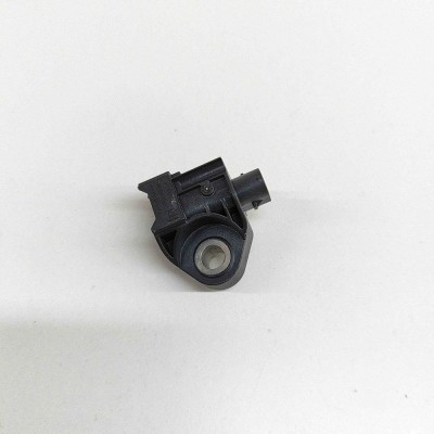 Senzor de impact st&amp;acirc;nga față ASTON MARTIN DB11 2022 OEM: A2139051300 | 25934212 foto