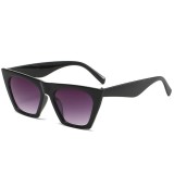Ochelari de soare pentru femei 5154, black / gradient