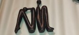 2 STATUETE DECOR / SUPORT CARTI DIN RASINA -