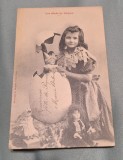 Carte Postala - felicitare de Paste, fetita cu jucarii - piesa frumoasa, veche, anii 1920