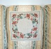 Mileu/ Centru de masa Vintage din In taranesc, cu broderie manuala in cruciulite.