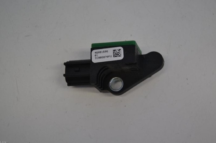 Senzor de impact dreapta spate VW PASSAT B6 3C2 2009 OEM: 5N0959351B,46081606,318868709U | 2360446
