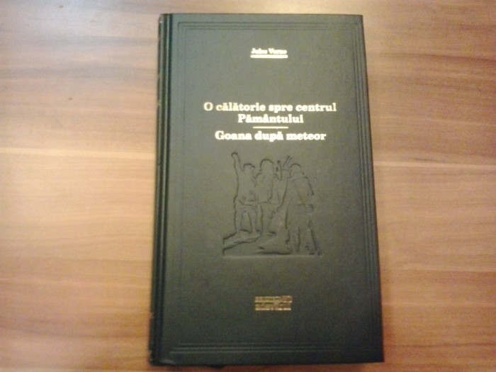 O CALATORIE SPRE CENTRUL PAMANTULUI ; GOANA DUPA METEOR - JULES VERNE - Editura Adevarul, 2009