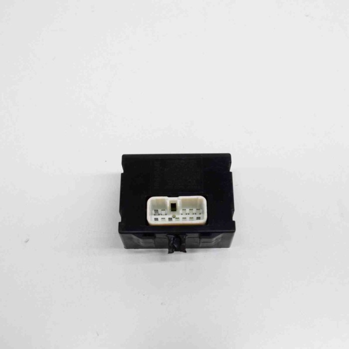 Alt modul de control LEXUS RX MCU15 2002 OEM: 89373-48010,068800-2700 15029779