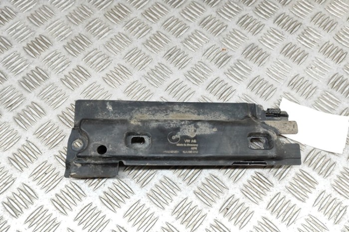Scut motor dreapta spate AUDI Q4 Sportback F4N 2022 OEM: 1EA825118 23890407