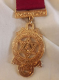 Distinctie/medalie Masonic Marii Loji Unite din Anglia,medalie aurita,stare FB