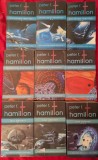 Peter F Hamilton, Trilogia Zorii nopții, 9 volume