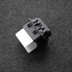 Rezistența aeroterma PEUGEOT 308 4A_, 4C_ 2013 OEM: T1000036N-C 1530955