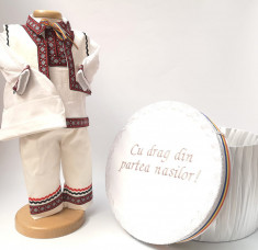 Set Botez Traditional Adi 2 , 2 piese costumas traditional si cufar brodat botez foto