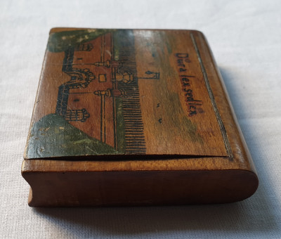 CASETĂ din lemn lacuit - gen tabachera - obiect vechi de colectie anii 1930 foto