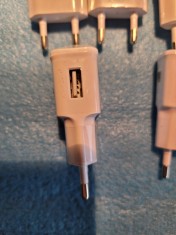lot 10 incarcatoare USB - 35 lei toate - foto