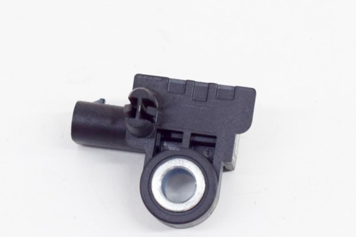 Senzor de impact dreapta spate SKODA OCTAVIA IV NX3, NN3 2022 OEM: 1EA959651 20945863