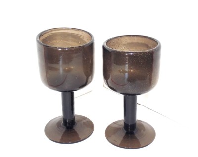 Pahare cu picior semicristal biot bej &amp;icirc;nchis, suflate manual - Colecție SERRA - design H&amp;amp;M, fabricate &amp;icirc;n China foto