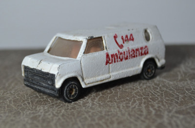 Macheta / jucarie masinuta metal - Ambulanta ( Ambulanza ) foto